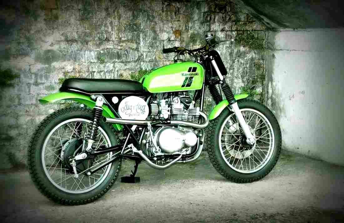 Kawasaki Z 400 F 1984 2 motorbike A4 Photo Print