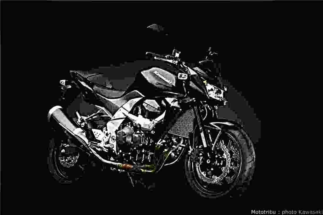 Kawasaki Z 750 2009 1 motorbike A4 Photo Print