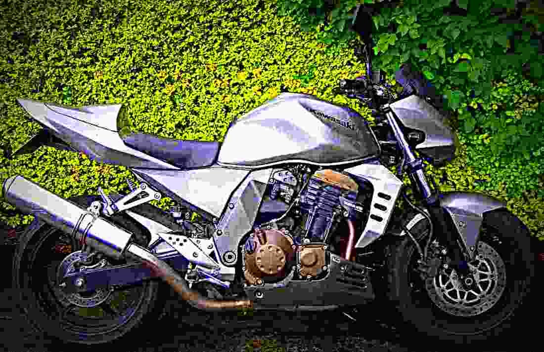 Kawasaki Z 750 2009 6 motorbike A4 Photo Print