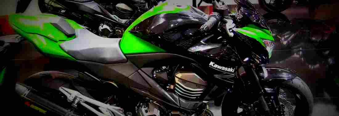 Kawasaki Z800 e version 2017 1 825x284 motorbike A4 Photo Print