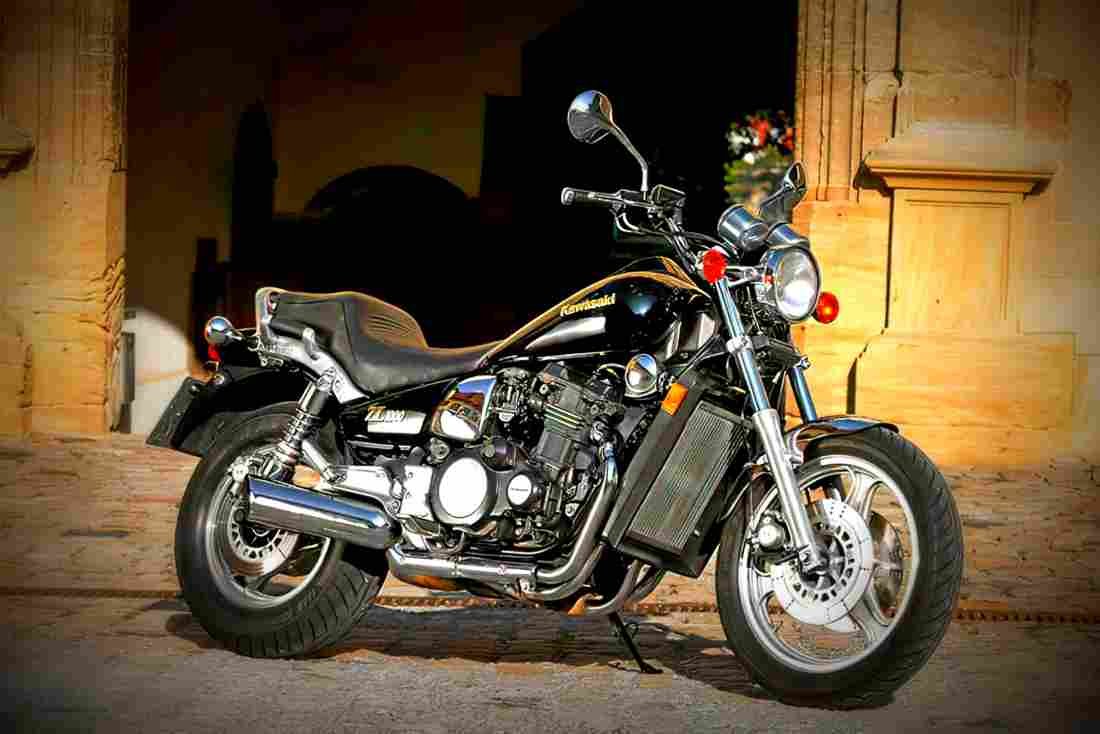 Kawasaki ZL 1000 1988 3 motorbike A4 Photo Print