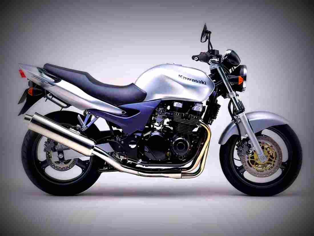 Kawasaki ZR 7 2002 1 motorbike A4 Photo Print