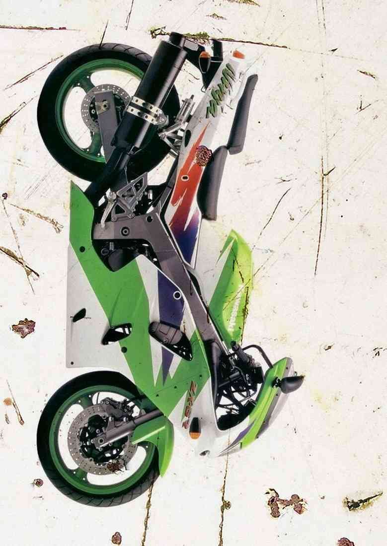 Kawasaki ZX 6R 1995 aged A4 Photo Print