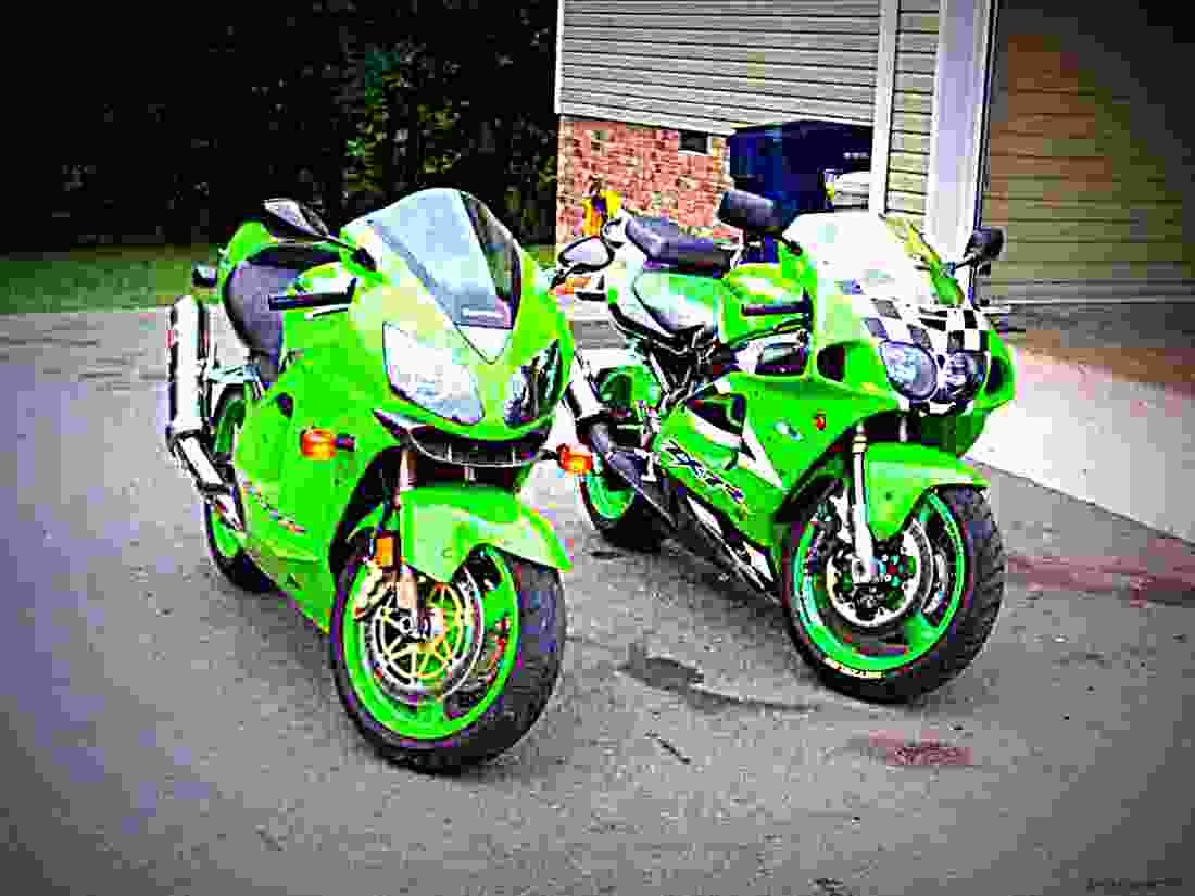 Kawasaki ZX 7R 2003 1 motorbike A4 Photo Print