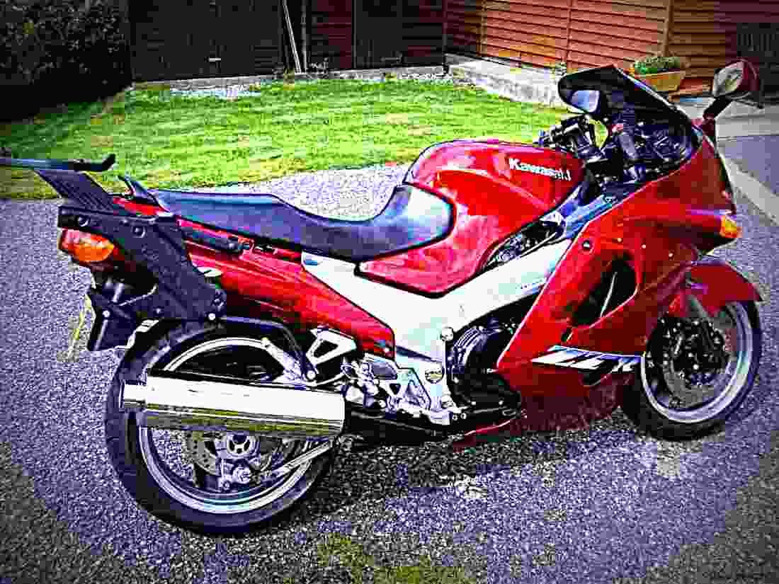 Kawasaki ZZR 1100 1996 5 motorbike A4 Photo Print
