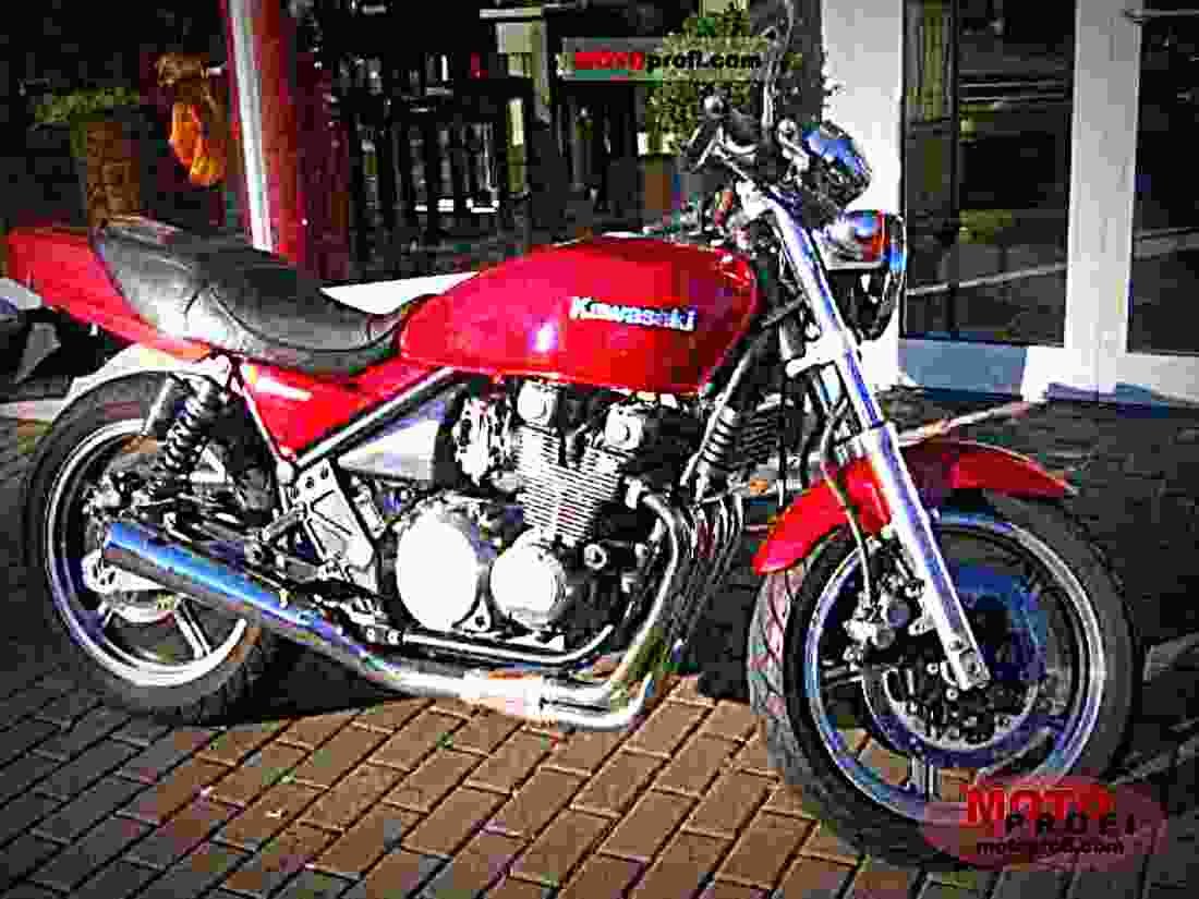 Kawasaki Zephyr 550 1991 1 motorbike A4 Photo Print