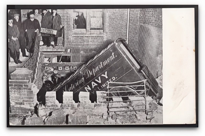 Kent Tunbridge Wells Delivery Van Crash In Basement Men Look 1906 Vintage A4 Photo Print