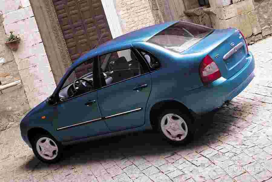 LADAKalinaSedan 3430 2 Car A4 Photo Print