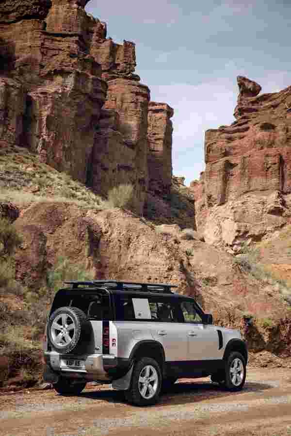 LAND ROVER Defender 110 6670 6 Car A4 Photo Print