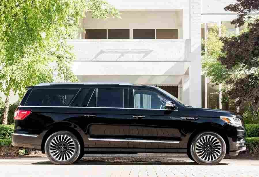 LINCOLN Navigator L 6795 12 Car A4 Photo Print