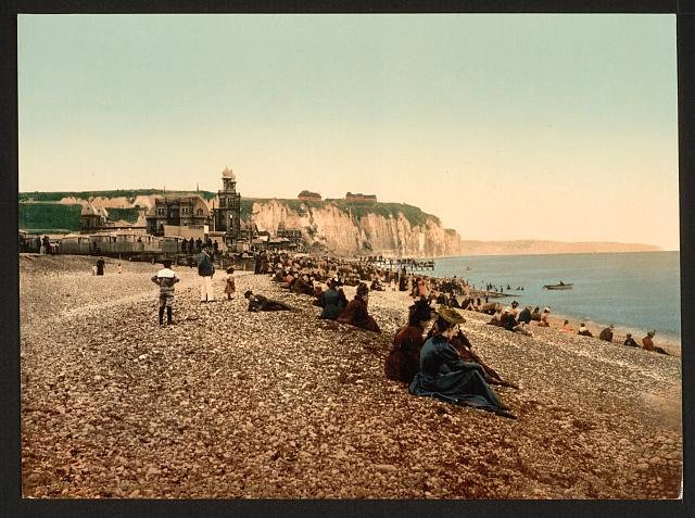 La plage et le casino Dieppe Vintage A4 Photo Print