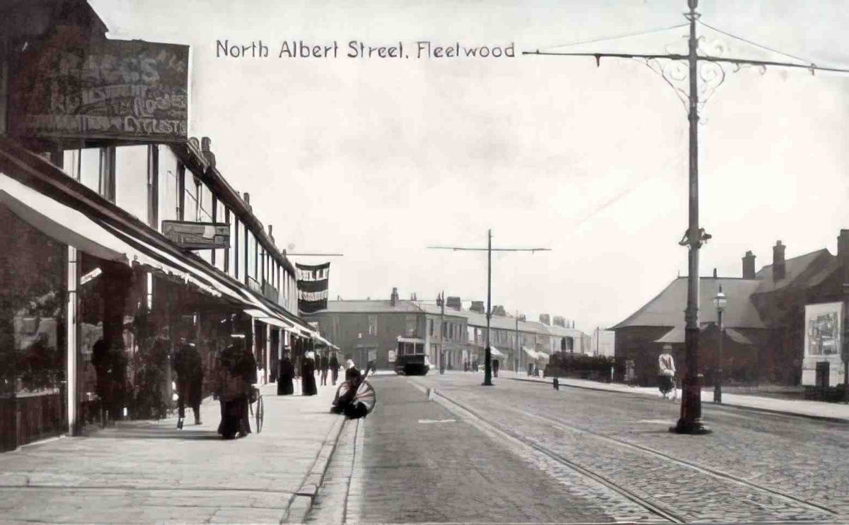 Lancashire Fleetwood North Albert Street c1910s Vintage A4 Photo Print