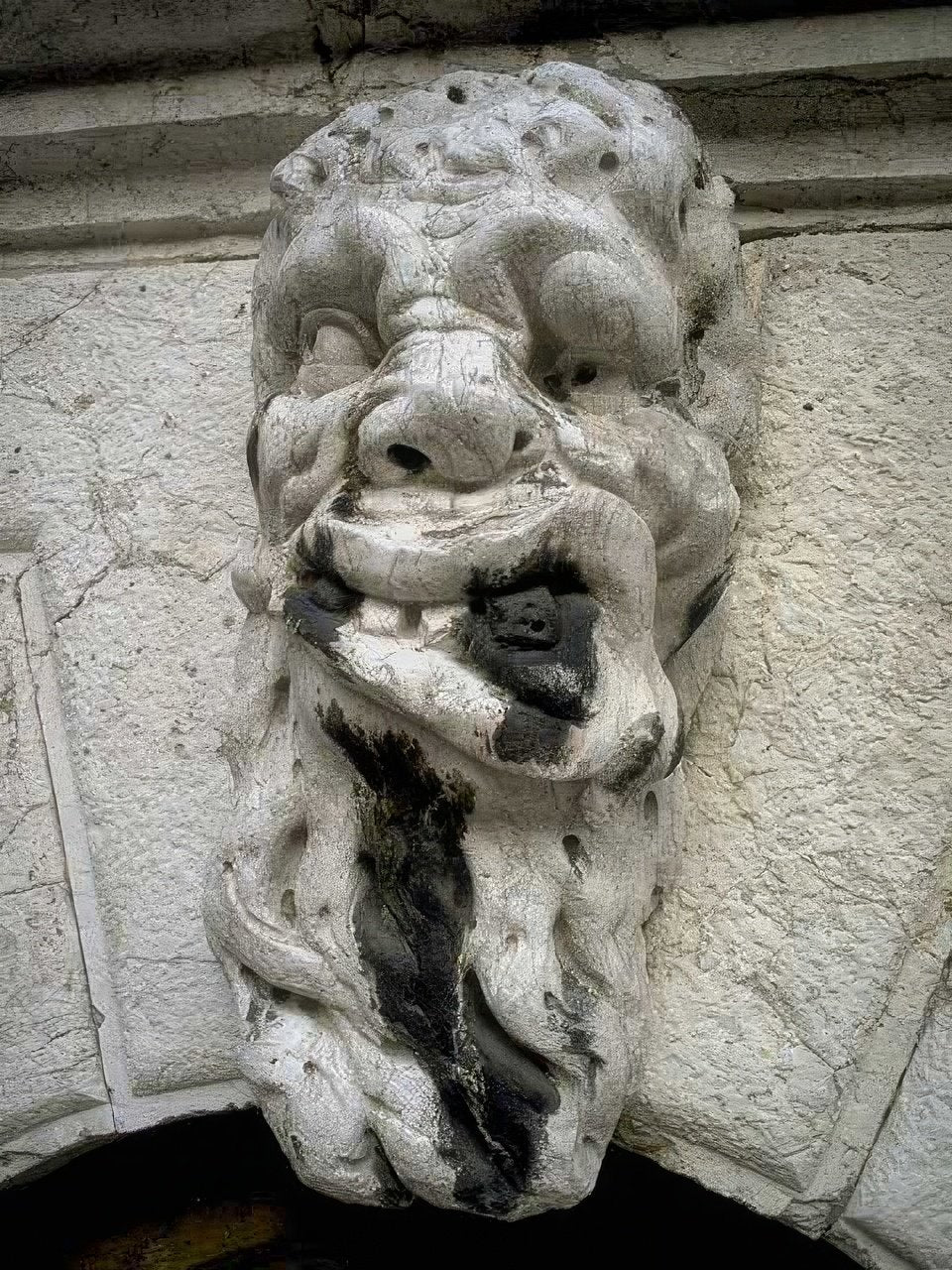 Landmark Gargoyle Facade Detail A4 Photo Print