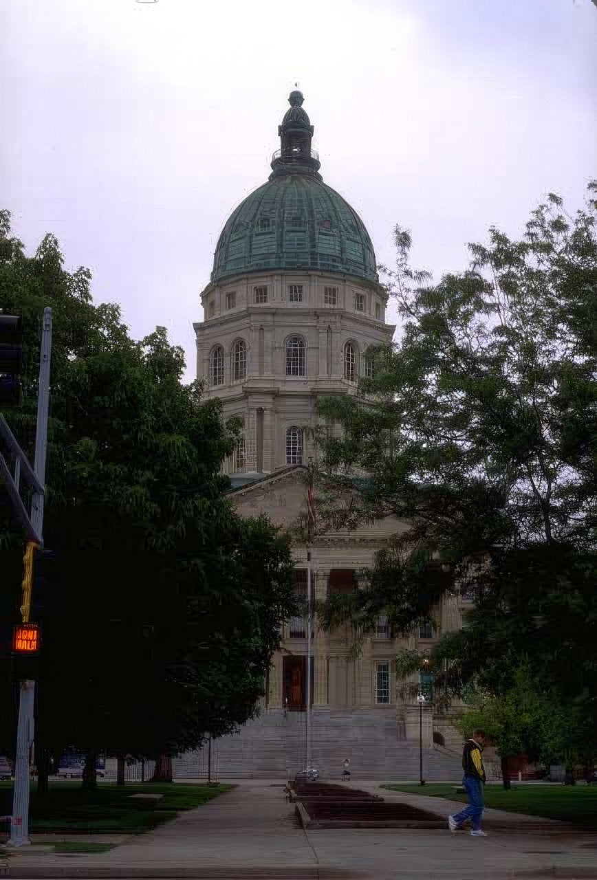 Landmark Illinois Capitol Exterior A4 Photo Print