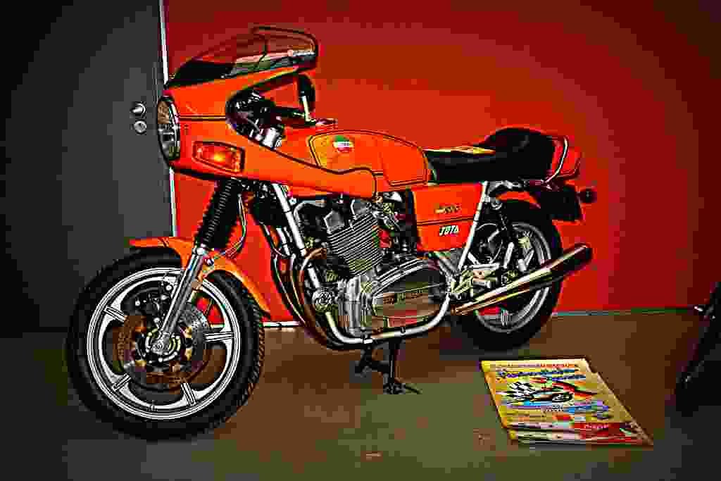 Laverda 500 SFC 1981 3 motorbike A4 Photo Print