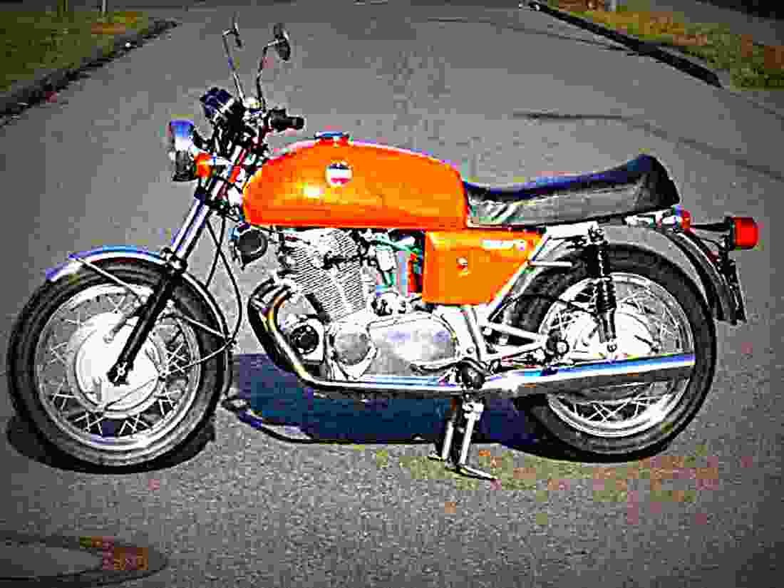 Laverda 600 SFC (reduced effect) 1988 2 motorbike A4 Photo Print