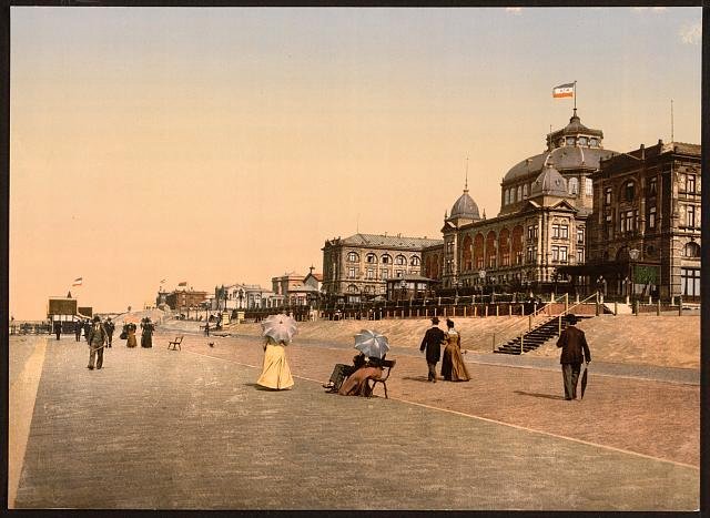 Le Kursaal les hotels et la terrasse Scheveningen Vintage A4 Photo Print