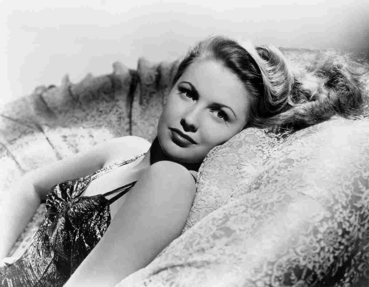 Leslie Joan 5 film star poster A4 Photo Print