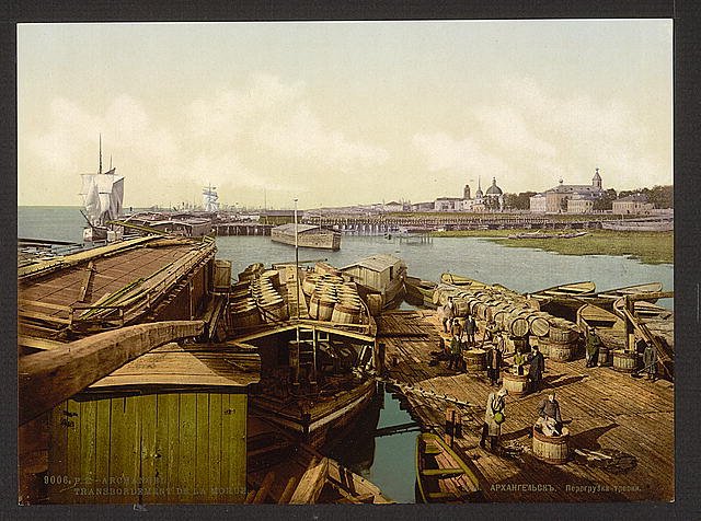 Loading codfish Archangel Kola Peninsula Vintage A4 Photo Print