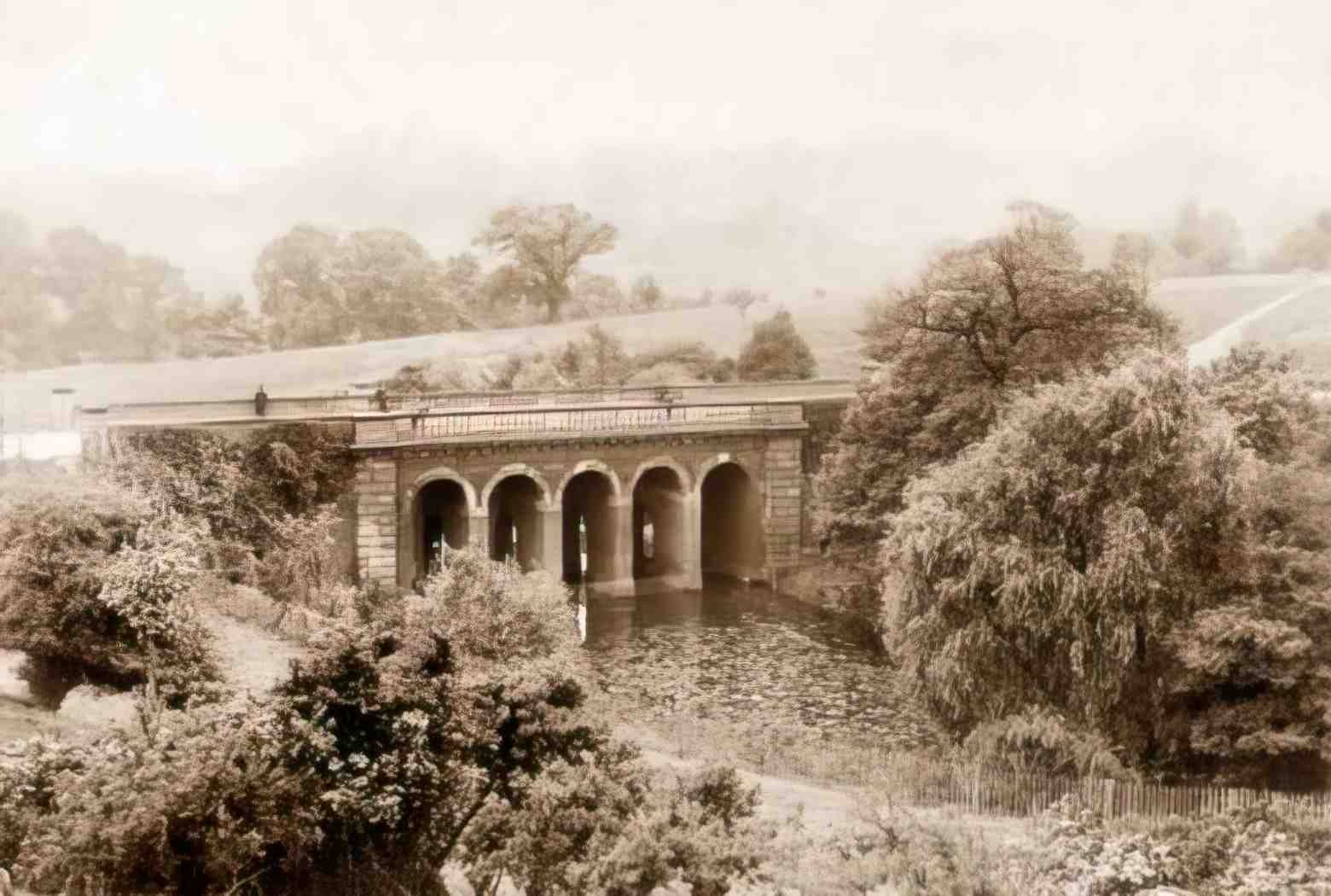 London Hampstead Viaduct Vintage A4 Photo Print