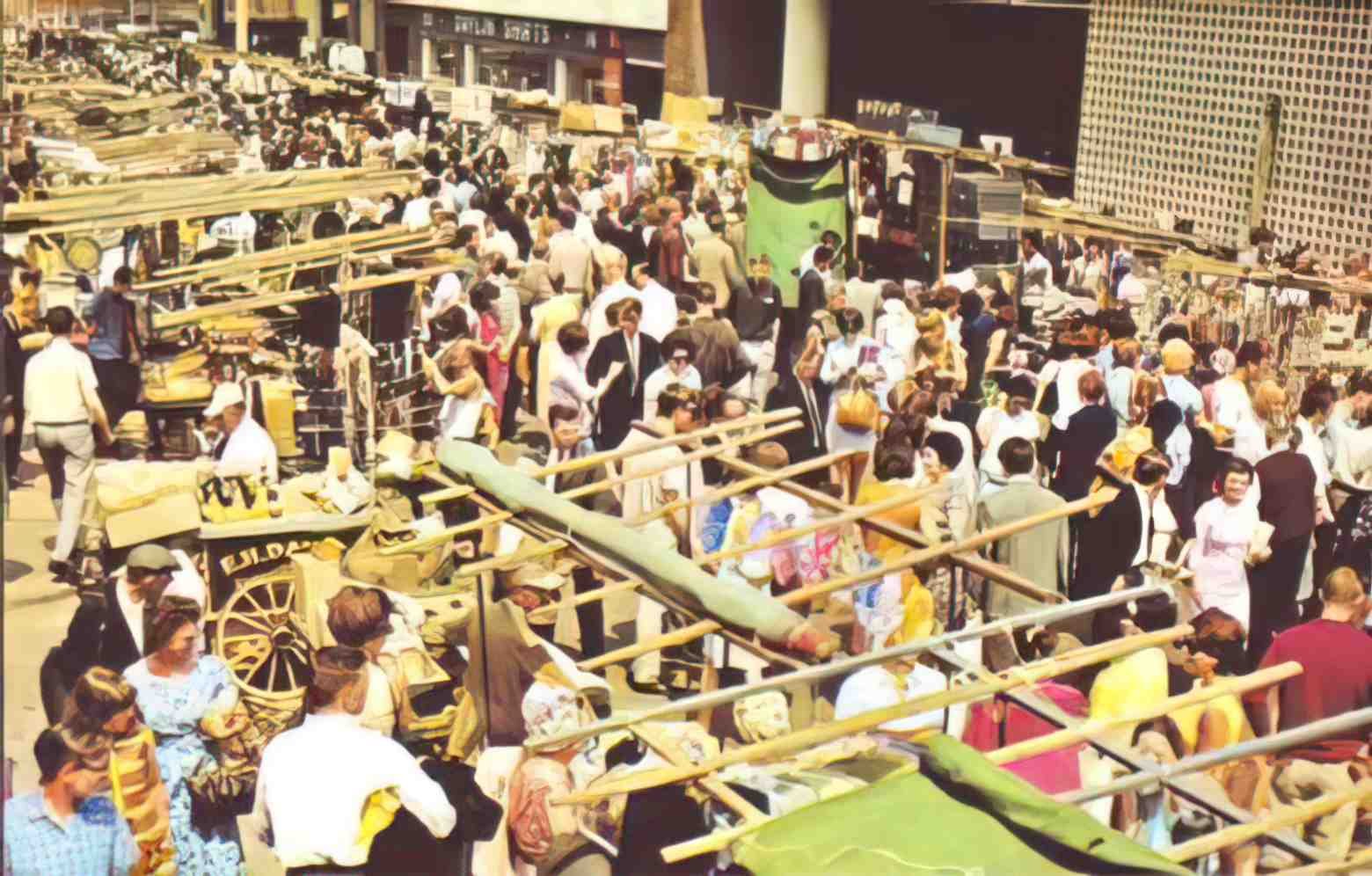 London Petticoat Lane Vintage A4 Photo Print