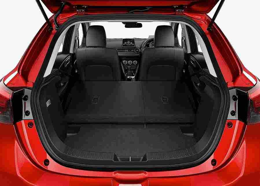 MAZDA 2 5320 33 Car A4 Photo Print