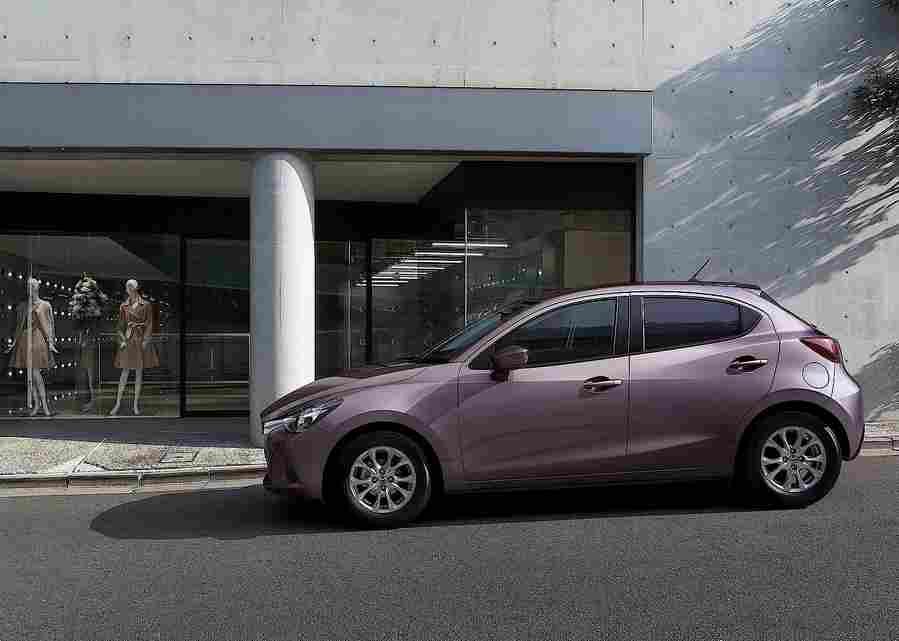 MAZDA 2 5320 40 Car A4 Photo Print