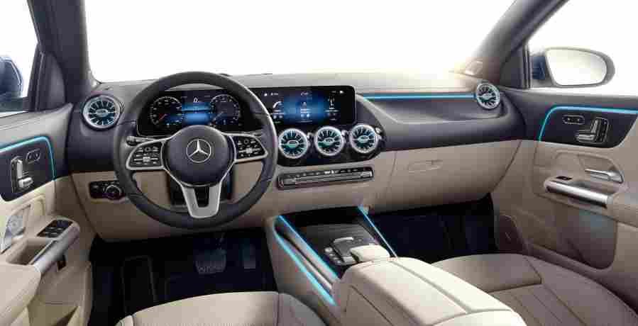 MERCEDES BENZ GLA 6718 17 Car A4 Photo Print