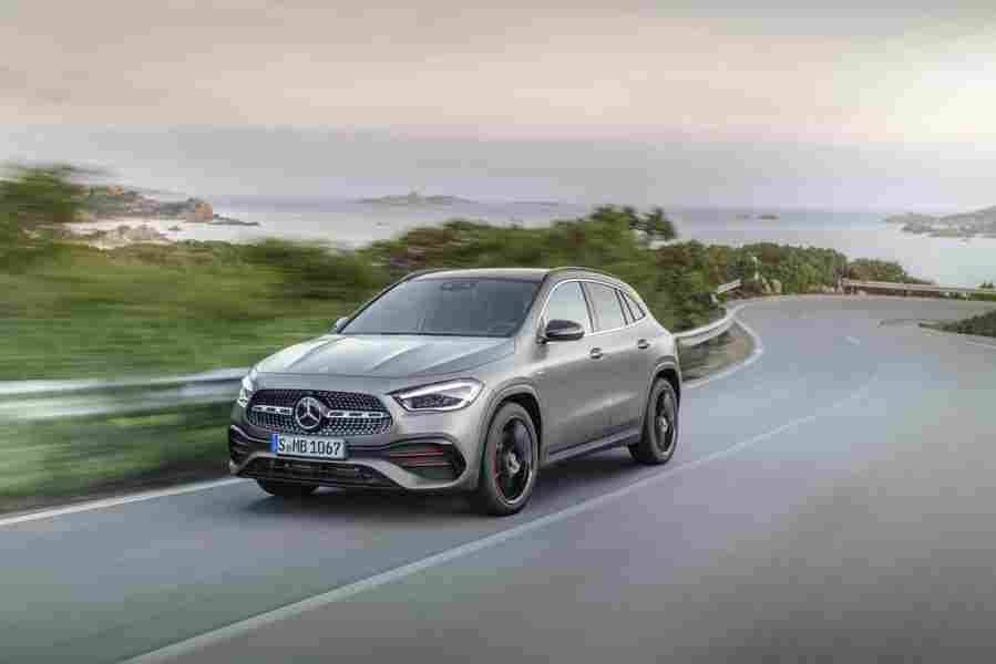 MERCEDES BENZ GLA 6718 18 Car A4 Photo Print