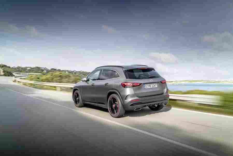 MERCEDES BENZ GLA 6718 22 Car A4 Photo Print