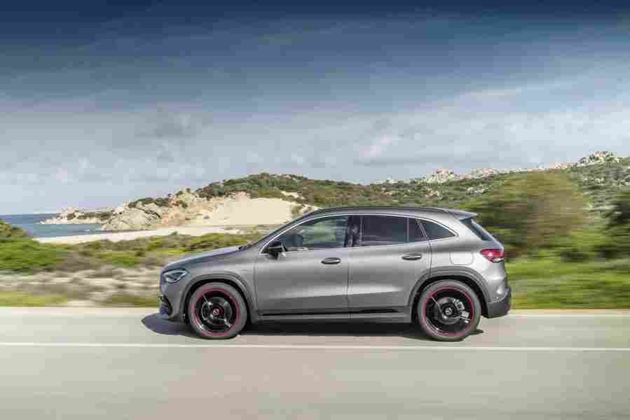 MERCEDES BENZ GLA 6718 23 Car A4 Photo Print
