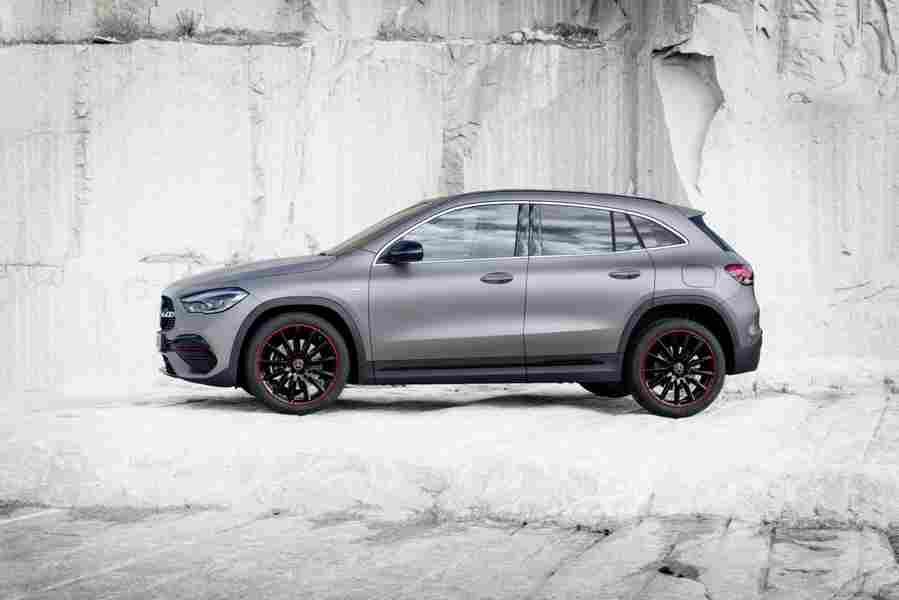MERCEDES BENZ GLA 6718 34 Car A4 Photo Print