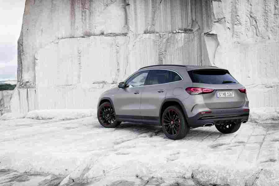 MERCEDES BENZ GLA 6718 37 Car A4 Photo Print