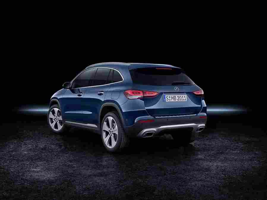 MERCEDES BENZ GLA 6718 46 Car A4 Photo Print