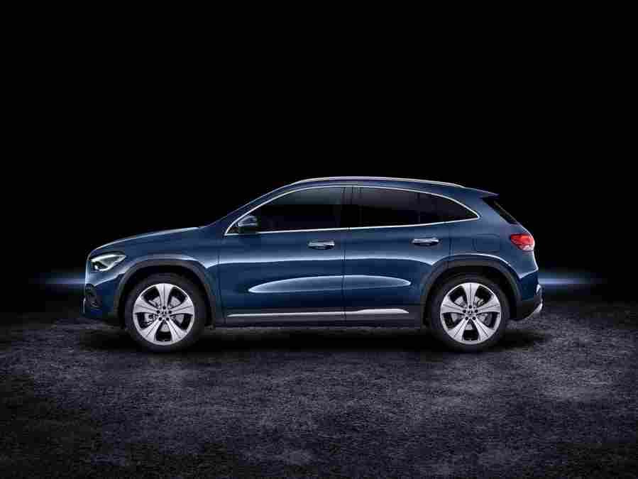 MERCEDES BENZ GLA 6718 50 Car A4 Photo Print