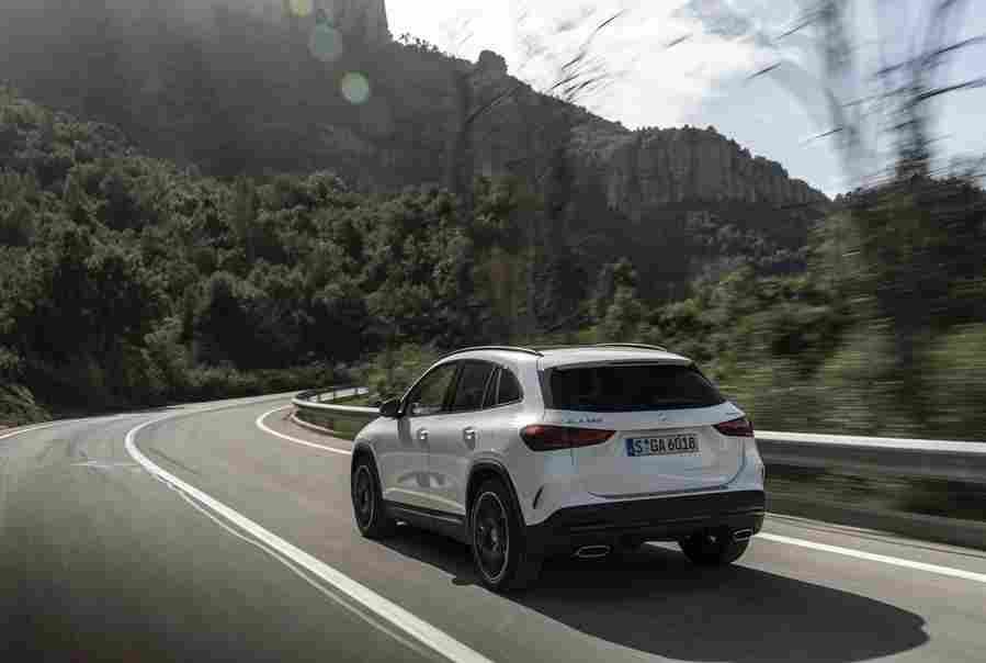 MERCEDES BENZ GLA 6718 81 Car A4 Photo Print