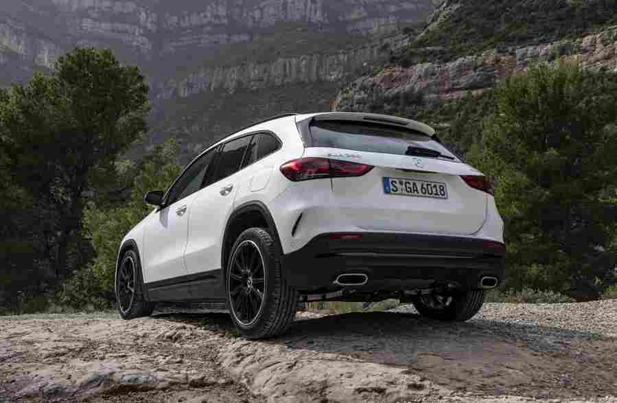 MERCEDES BENZ GLA 6718 88 Car A4 Photo Print