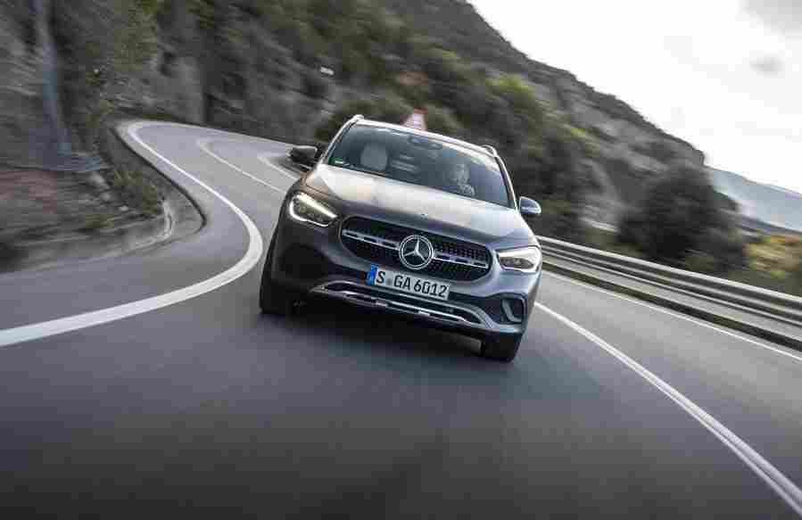 MERCEDES BENZ GLA 6718 92 Car A4 Photo Print