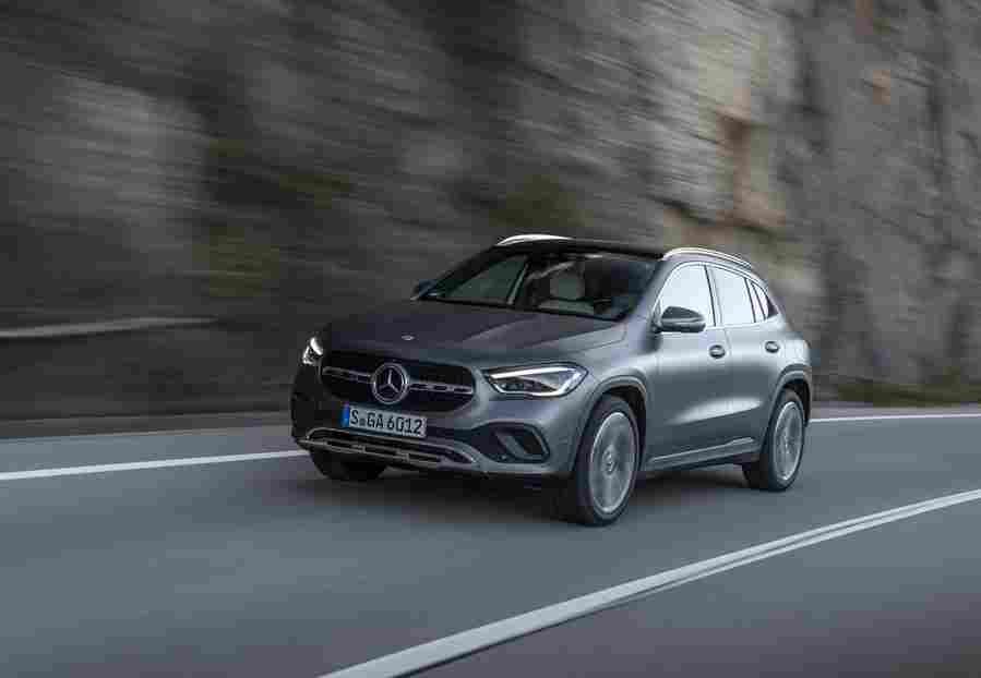 MERCEDES BENZ GLA 6718 93 Car A4 Photo Print