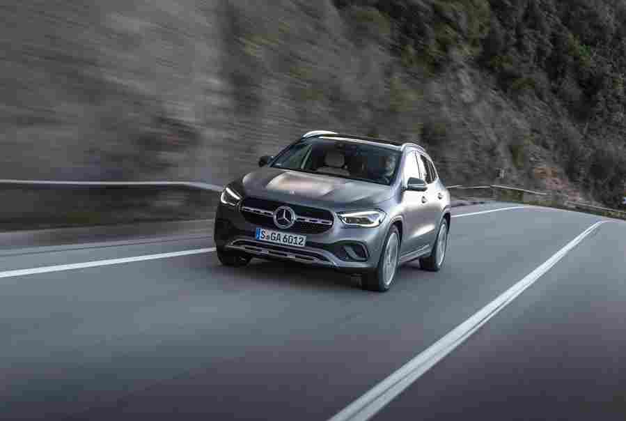MERCEDES BENZ GLA 6718 94 Car A4 Photo Print