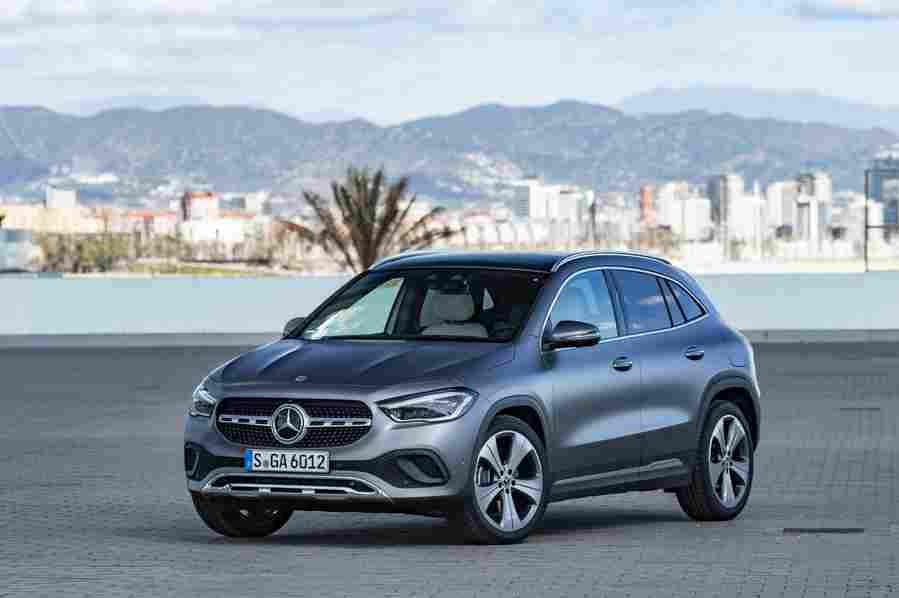 MERCEDES BENZ GLA 6718 99 Car A4 Photo Print