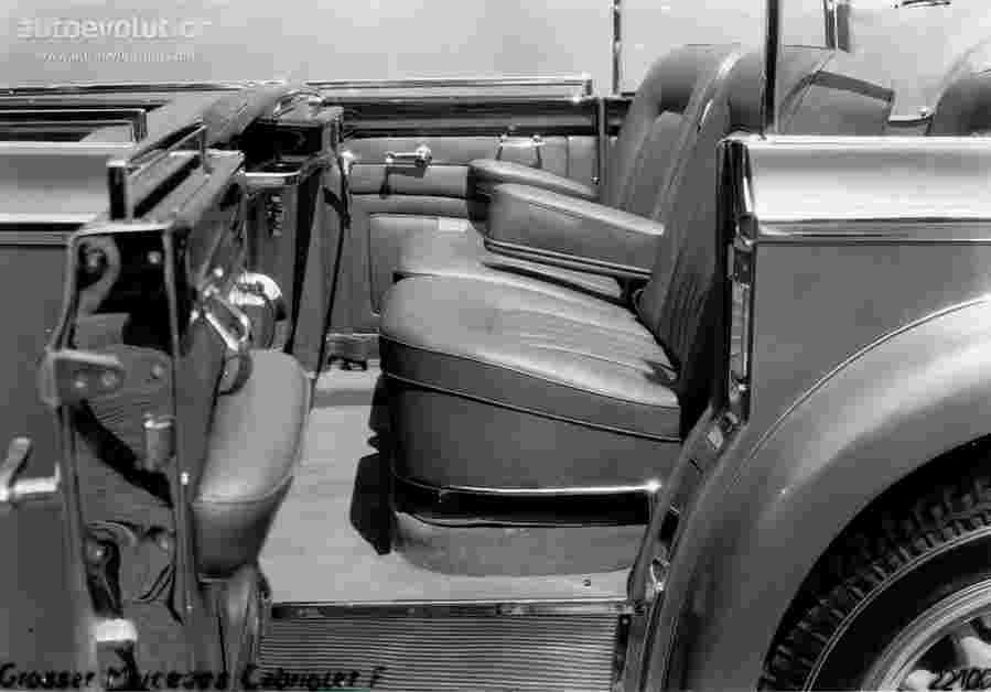 MERCEDESBENZ 2577 4 Car A4 Photo Print