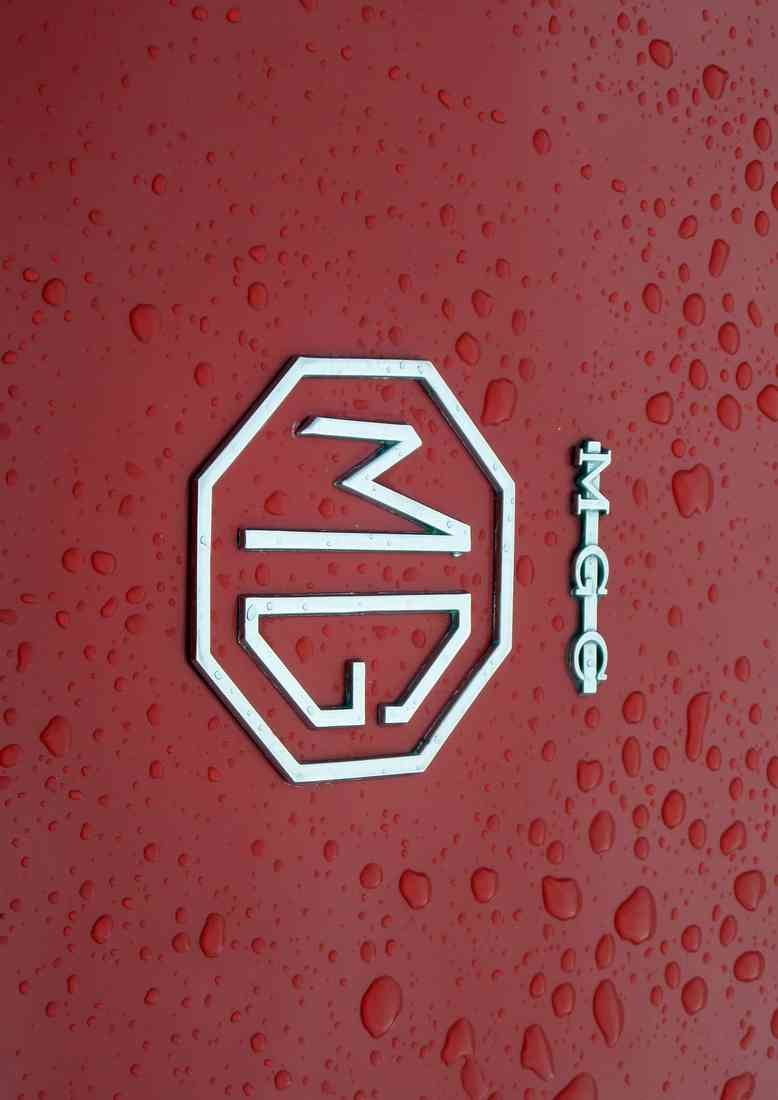 MG Bonnet 2458 Grille Real A4 Photo Print
