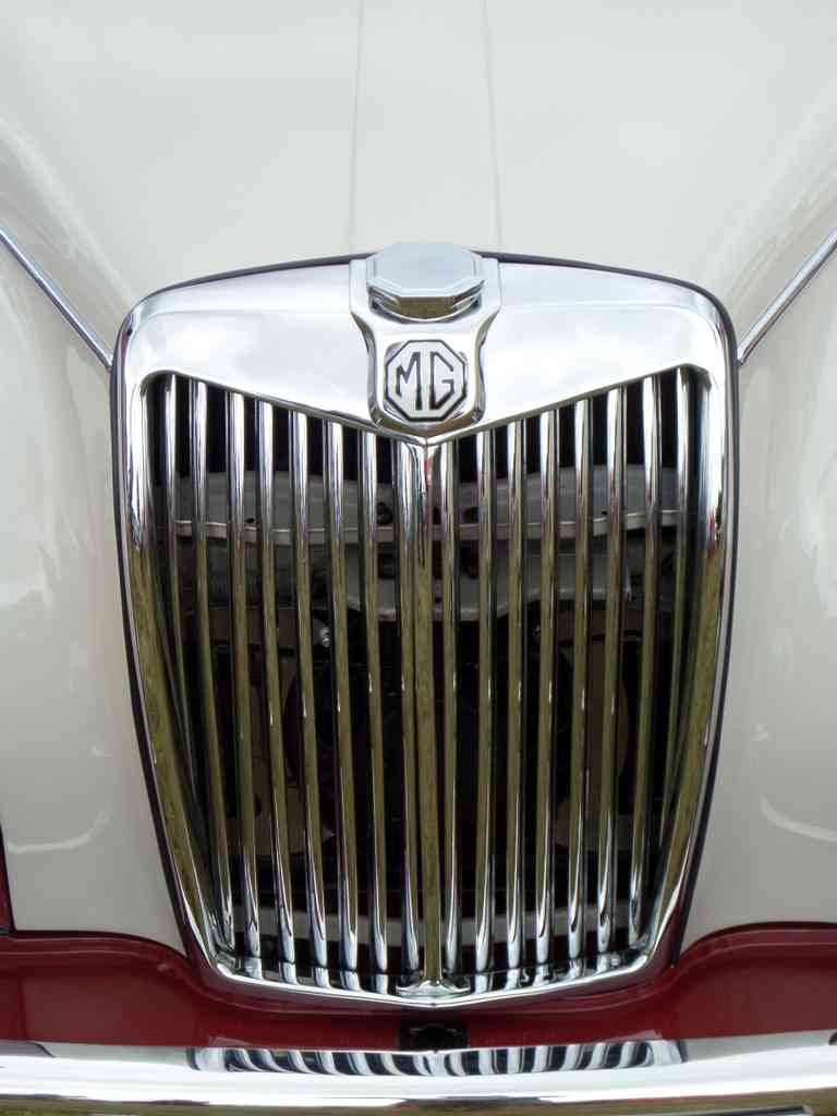 MG Bonnet 2738 Grille A4 Photo Print