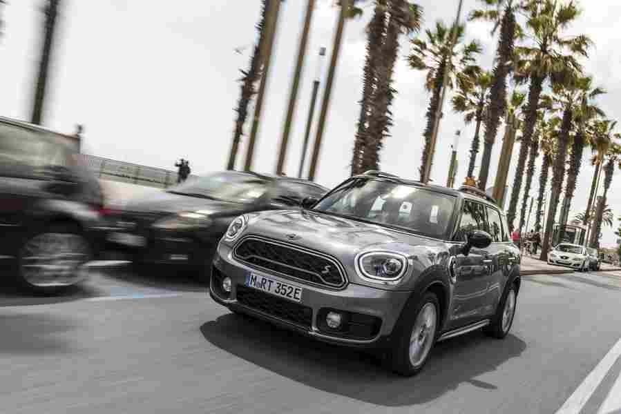 MINI Countryman 5806 102 Car A4 Photo Print