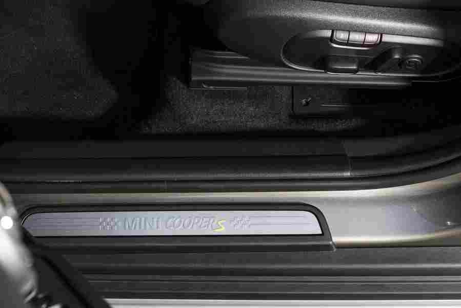 MINI Countryman 5806 60 Car A4 Photo Print