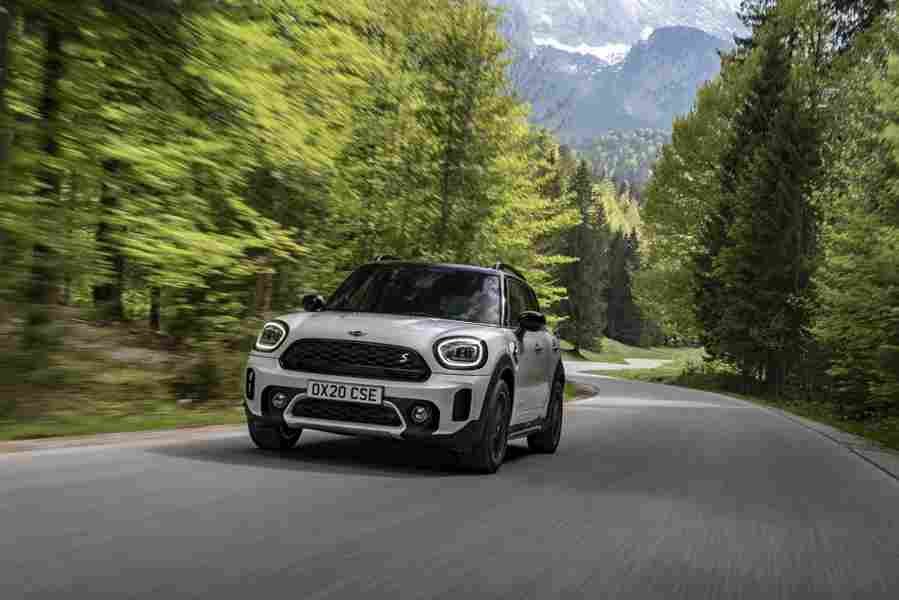 MINI Countryman 6831 133 Car A4 Photo Print