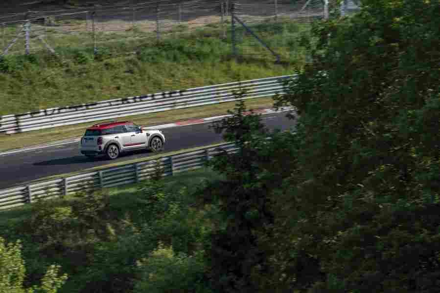 MINI Countryman 6831 269 Car A4 Photo Print