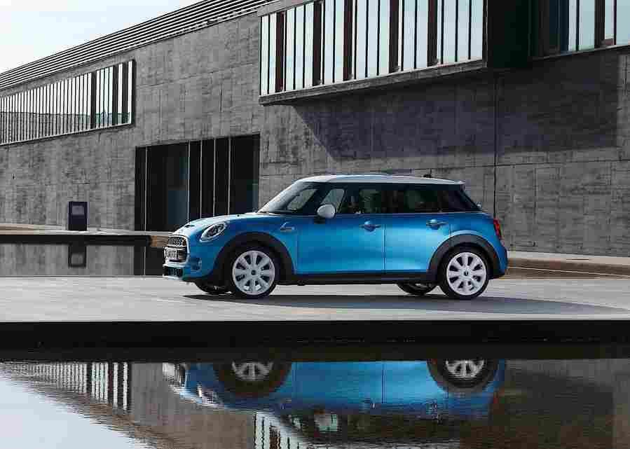 MINI Hatch 5 Doors 5227 44 Car A4 Photo Print