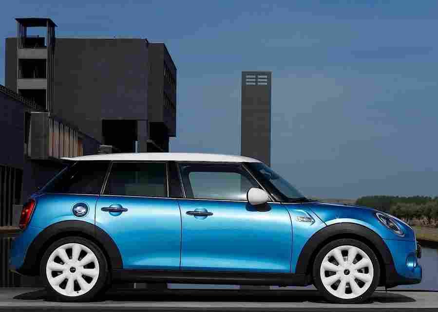 MINI Hatch 5 Doors 5227 46 Car A4 Photo Print